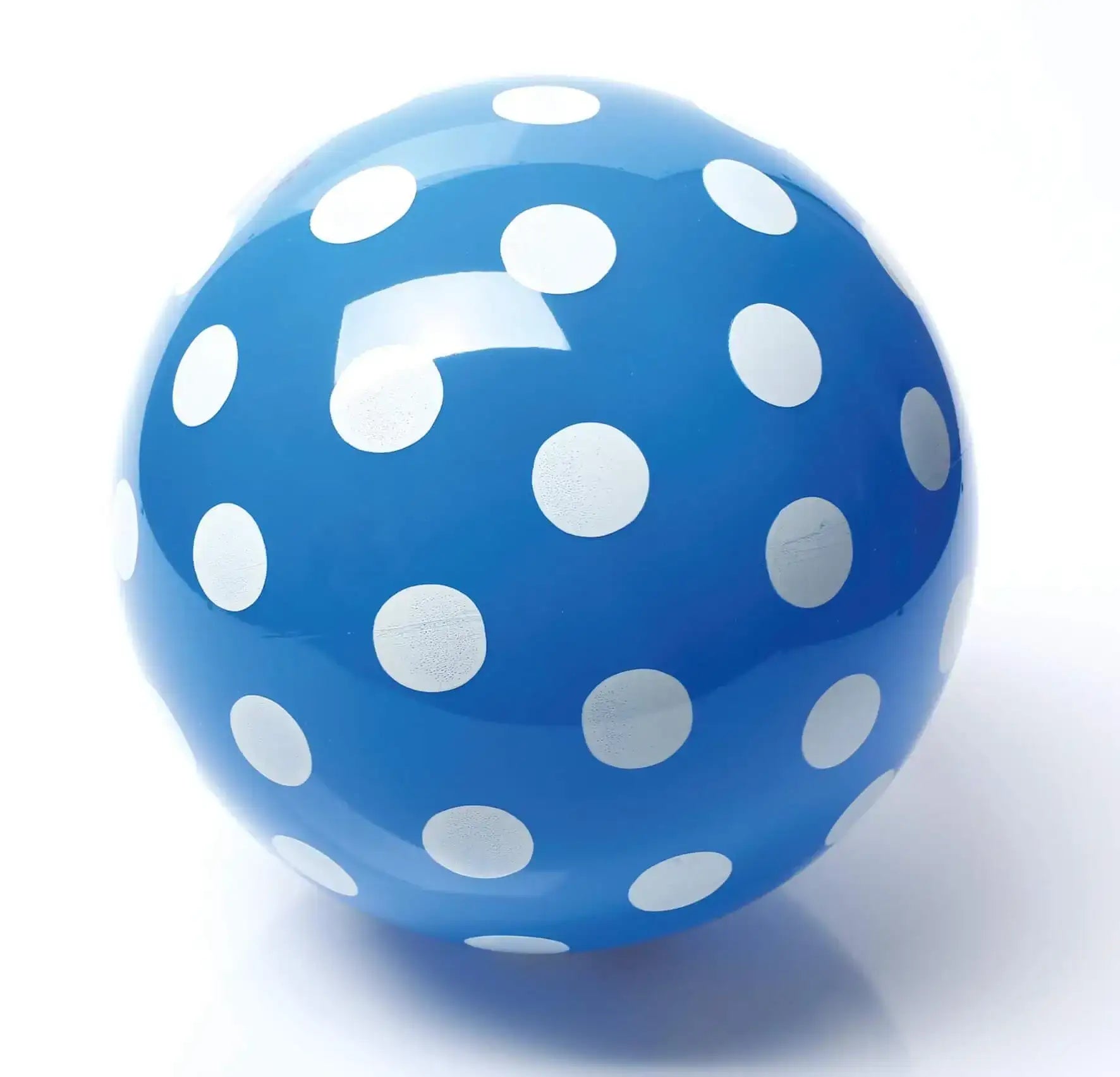 ball-punkte-blauweiss-gross-kunstundspiel-1 - kunstundspiel