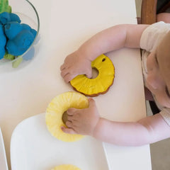 ananas-zum-baden-and-beissen-kunstundspiel-3 - kunstundspiel 