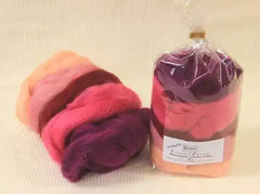 bergschafwolle-lila-rosa-zwerge-50g-kunstundspiel-1 - kunstundspiel 