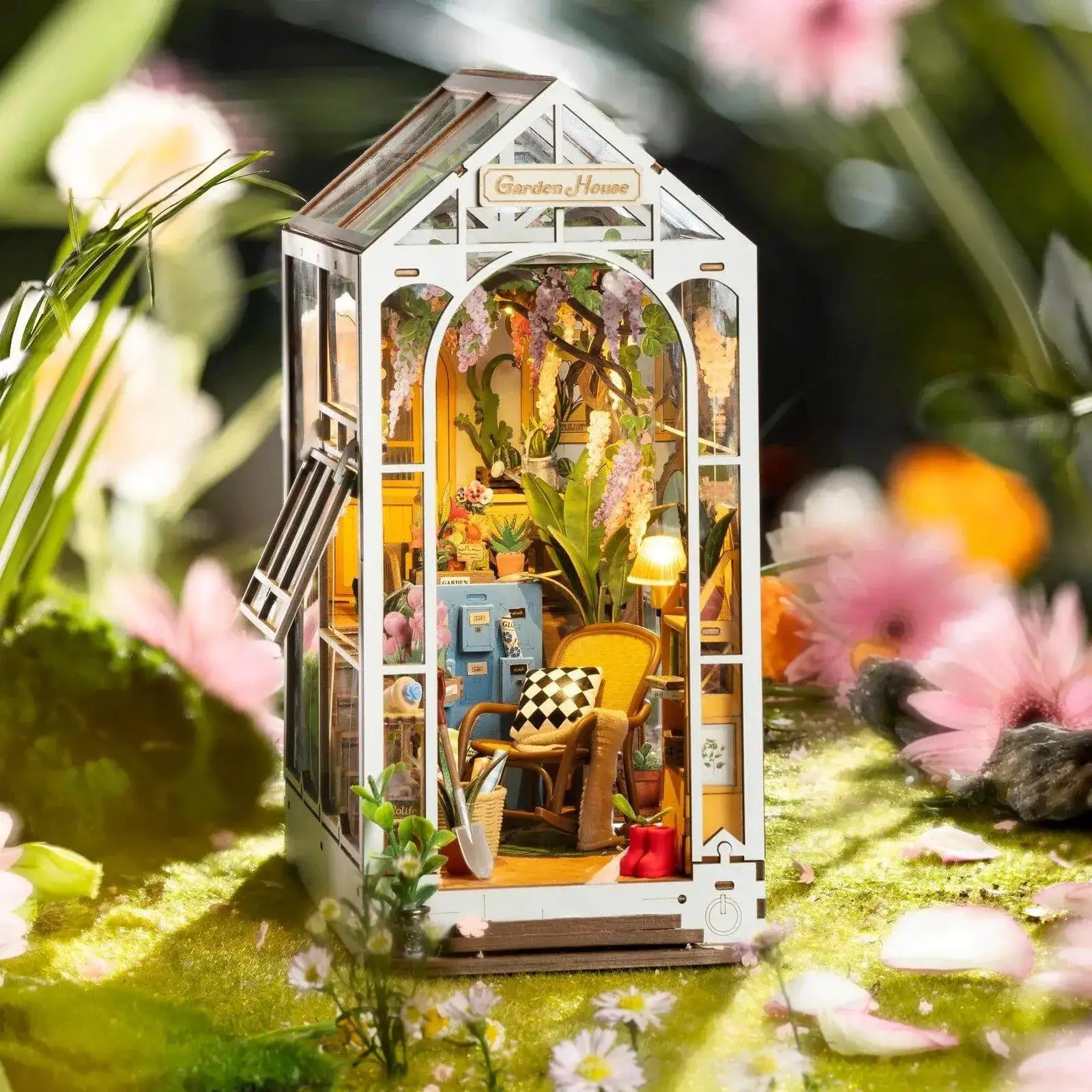 diy-buchstutze-book-nook-garden-house-kunstundspiel-1 - kunstundspiel 