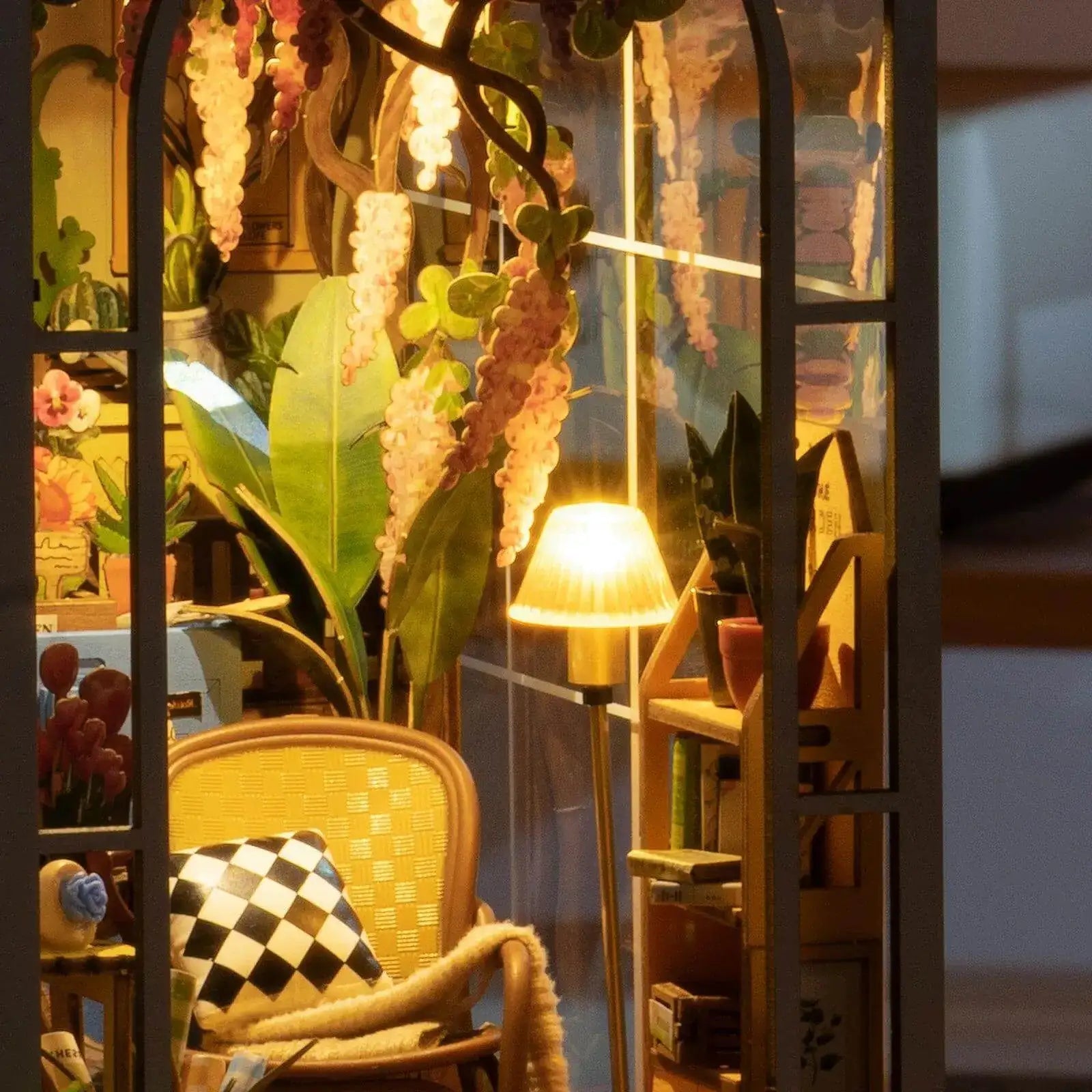 diy-buchstutze-book-nook-garden-house-kunstundspiel-2 - kunstundspiel 