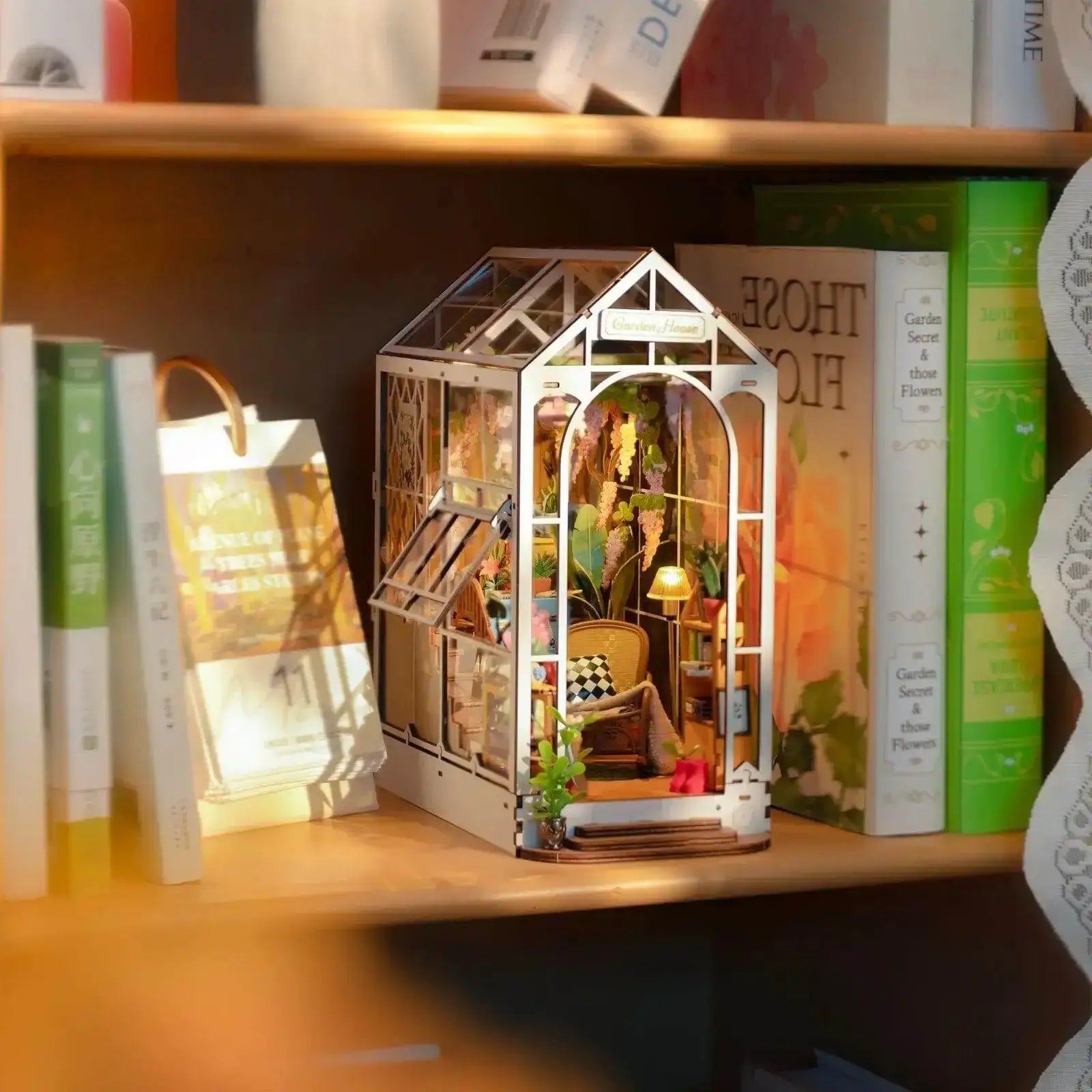 diy-buchstutze-book-nook-garden-house-kunstundspiel-5 - kunstundspiel 