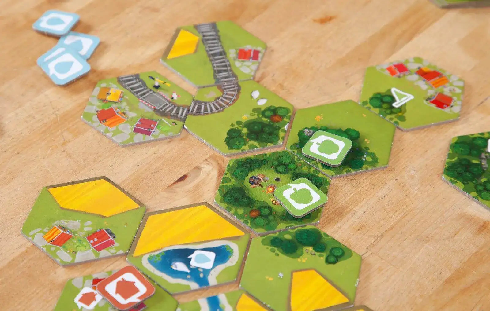 dorfromantik-das-brettspiel-spiel-des-jahres-2023-kunstundspiel-3 - kunstundspiel 