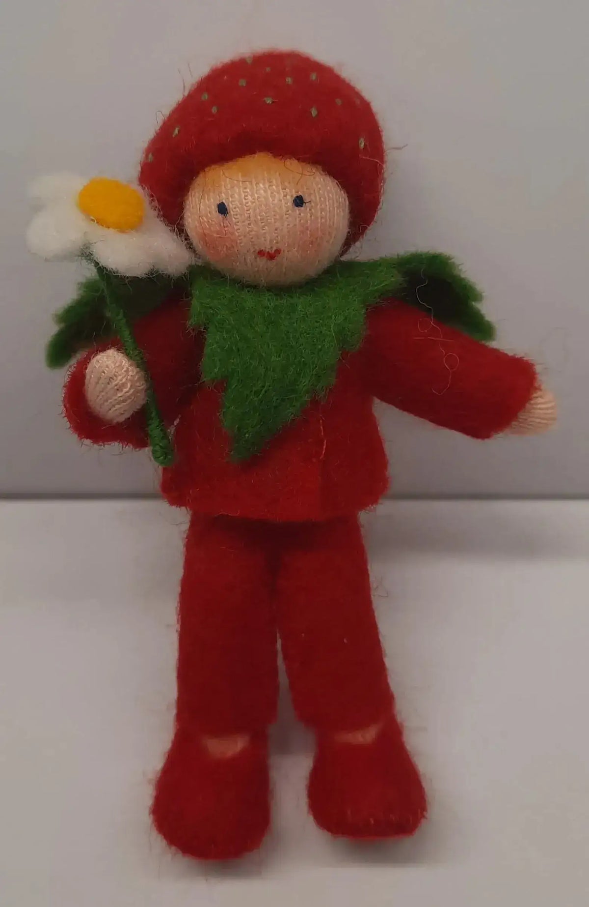 jahreszeitenpuppchen-biegepuppe-blumenkind-erdbeere-kunstundspiel-1 - kunstundspiel 