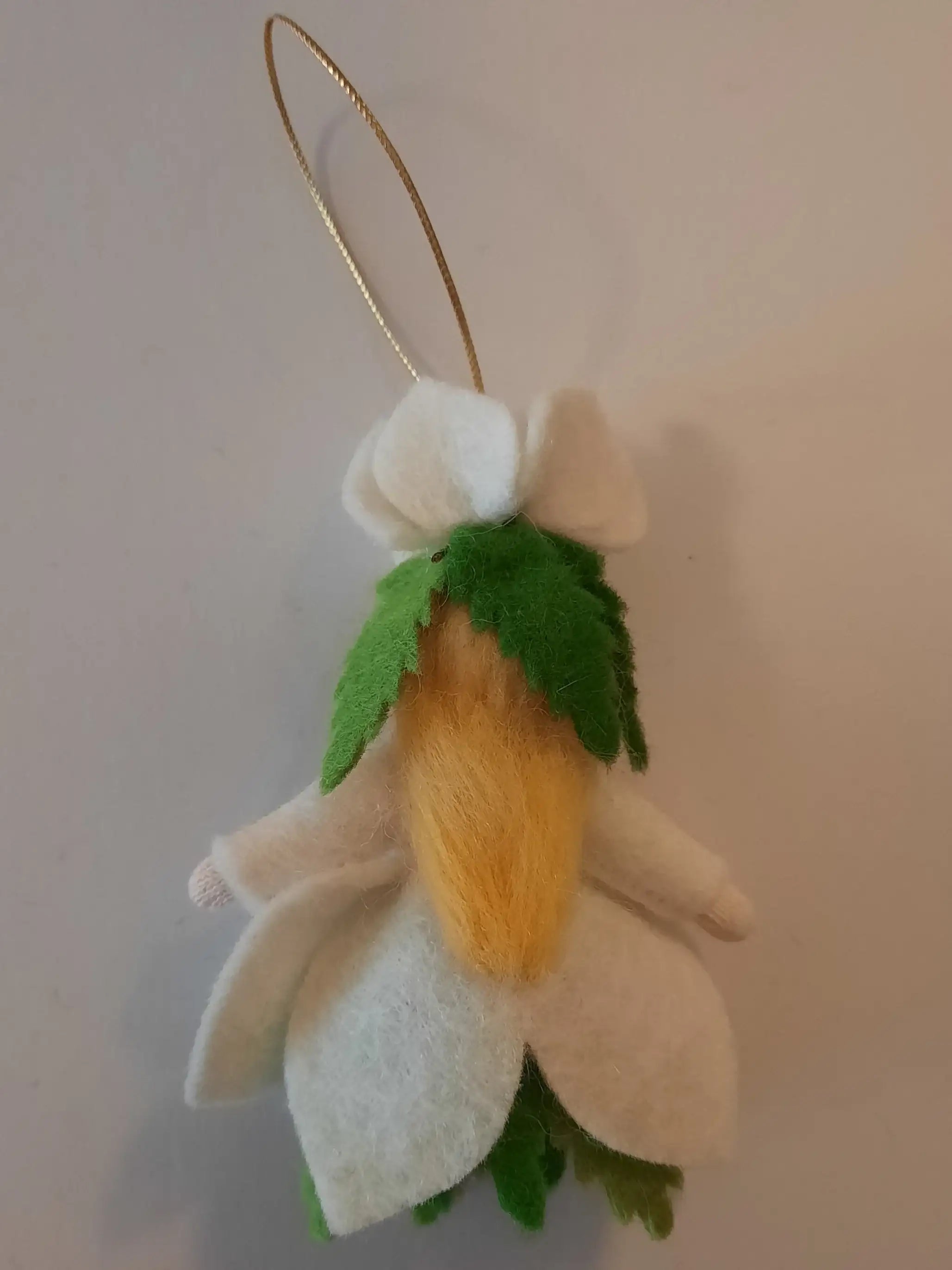 jahreszeitenpuppchen-christrose-zum-hangen-kunstundspiel-2 - kunstundspiel 