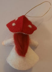 jahreszeitenpuppchen-fliegenpilz-zum-hangen-kunstundspiel-2-69095 - kunstundspiel 