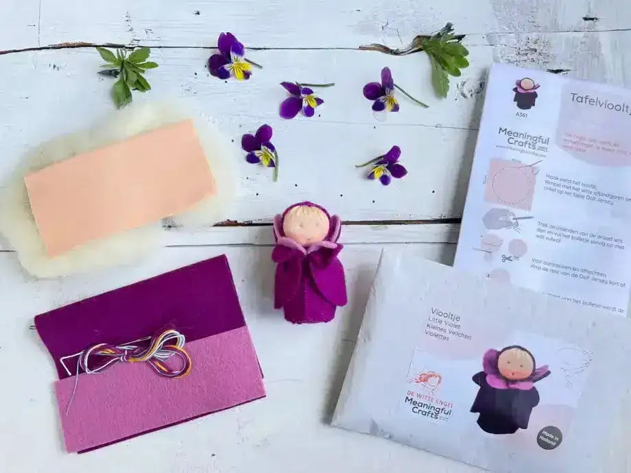 kleines-veilchen-nahpackung-tischpuppchen-zum-selbernahen-diy-kunstundspiel-2 - kunstundspiel 