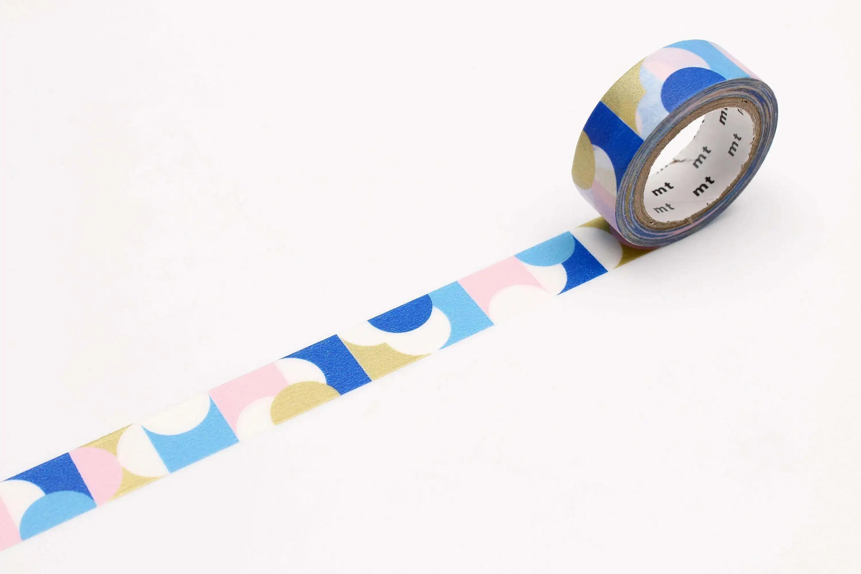 masking-tape-half-circle-pink-blue-halbkreise-rosablaugold-kunstundspiel-1 - kunstundspiel 