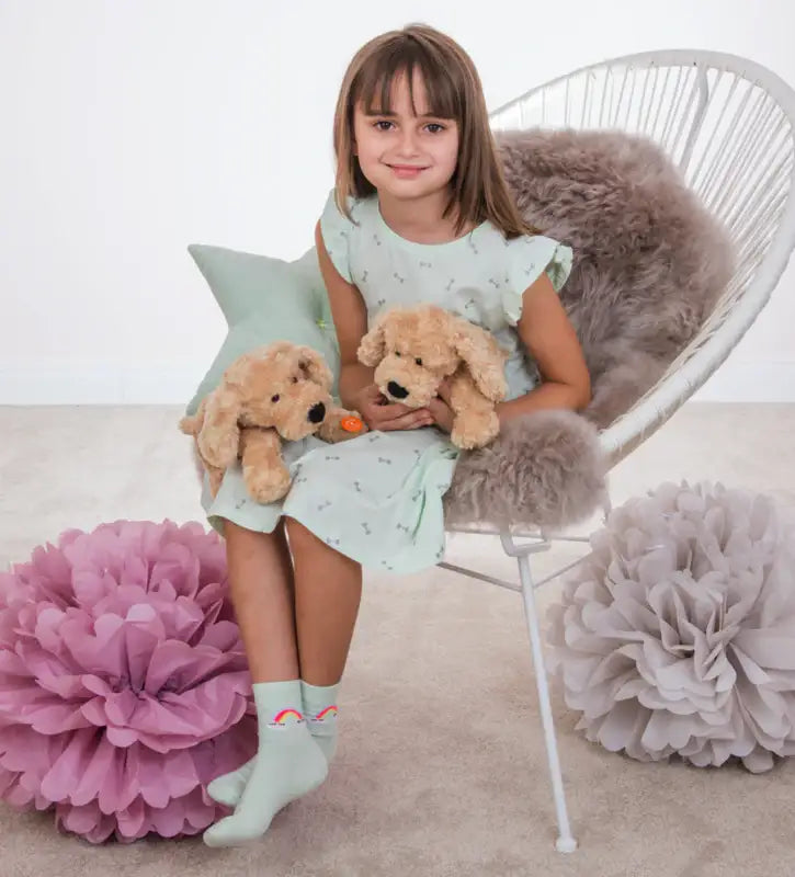 schlenkerhund-beige-28-cm-kuscheltier-kunstundspiel-2 - kunstundspiel 
