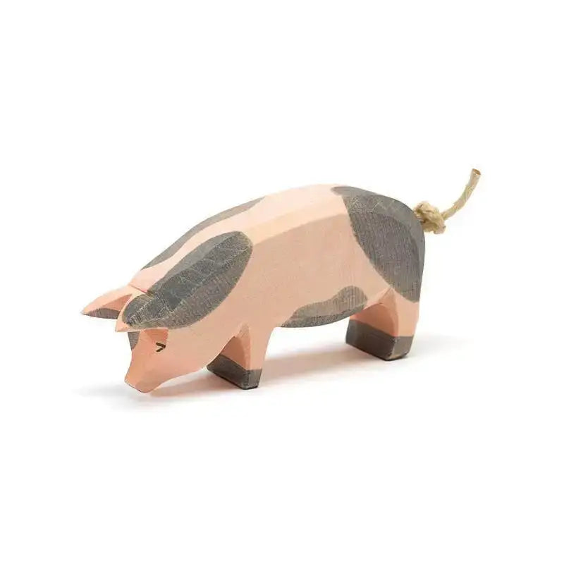 schwein-gefleckt-kopf-tief-kunstundspiel-1 - kunstundspiel 