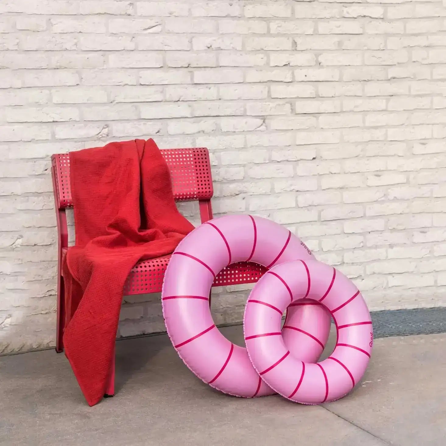 schwimmring-60cm-cherry-kunstundspiel-3 - kunstundspiel 