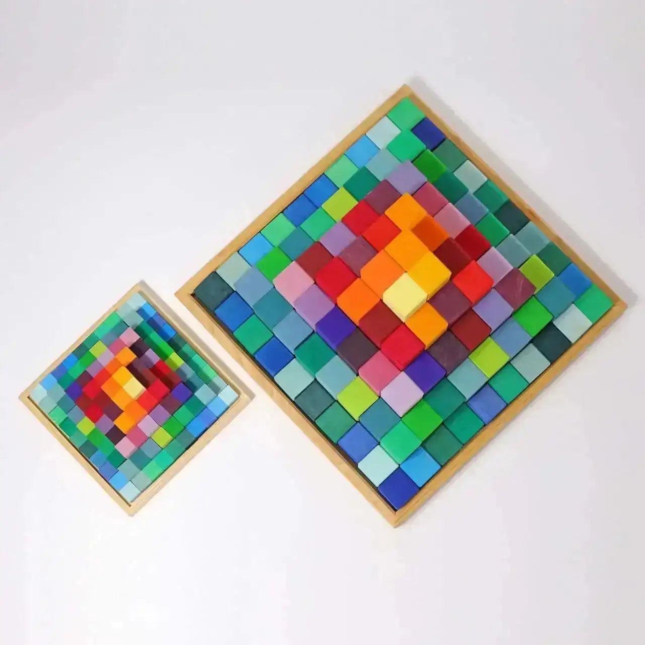 stufenpyramide-klein-kunstundspiel-7 - kunstundspiel 