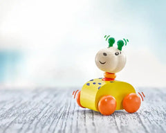zoolini-giraffe-rollgreiflingg-mit-quietsche-kunstundspiel-4 - kunstundspiel 